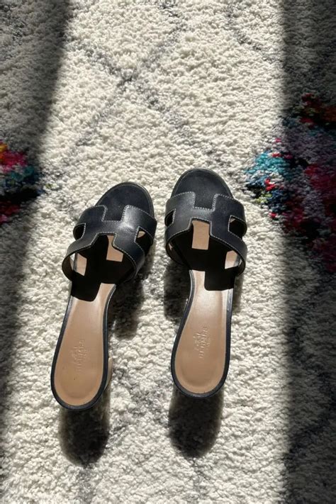 black hermes dupe sandals|Hermes oasis sandals outfit.